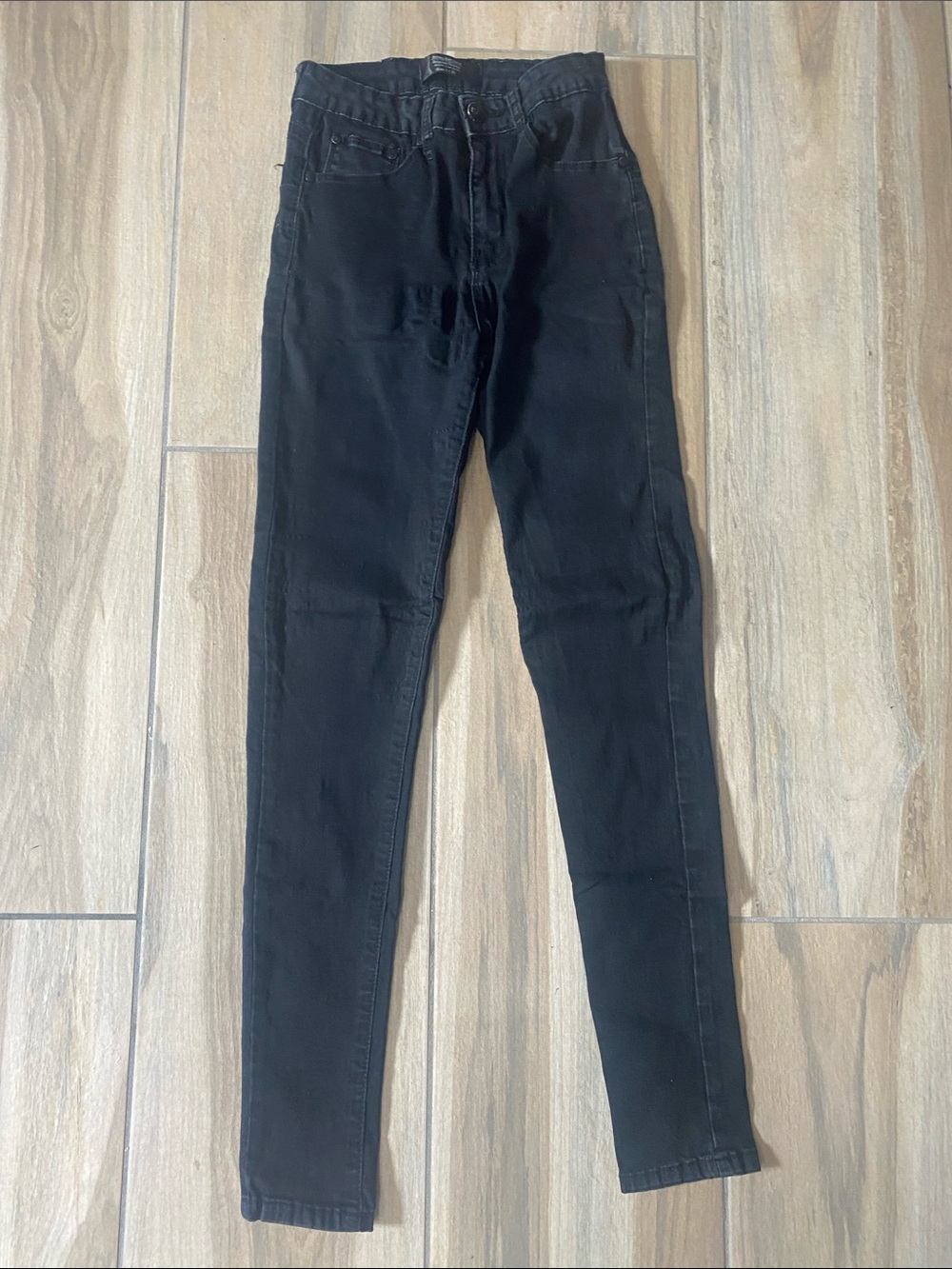 Women’s High-Rise Black Skinny Jeans